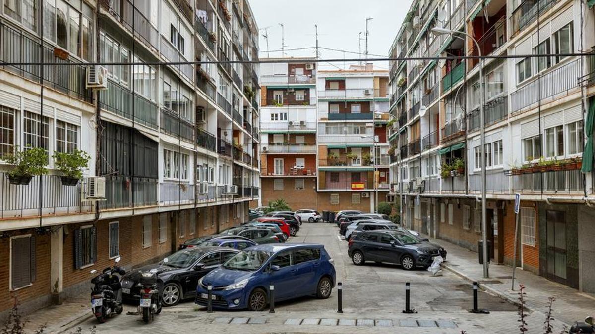 Los toldos verdes sobreviven como puede frente al auge de nuevas tendencias.