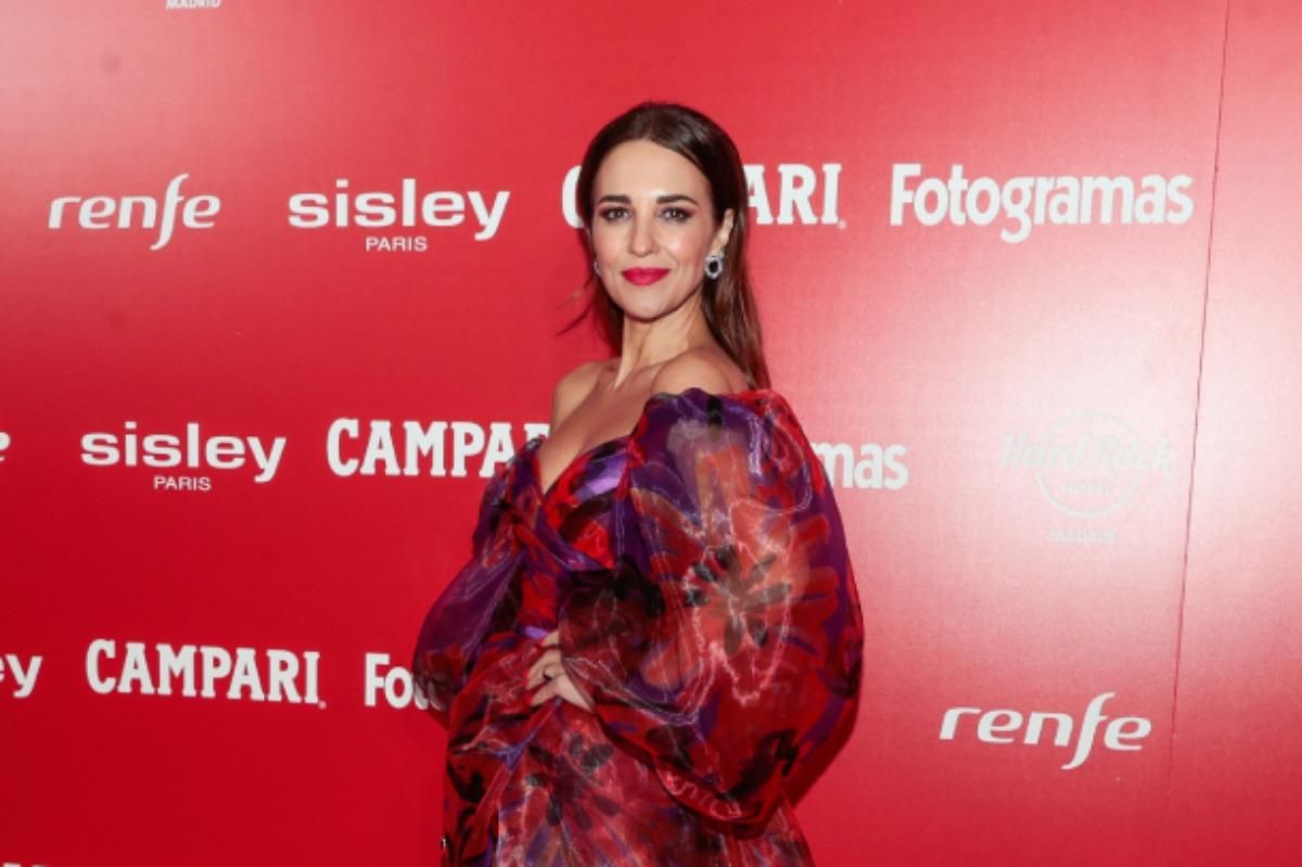 Paula Echevarría con un vestido de Hannibal Laguna en los Premios Fotogramas de Plata