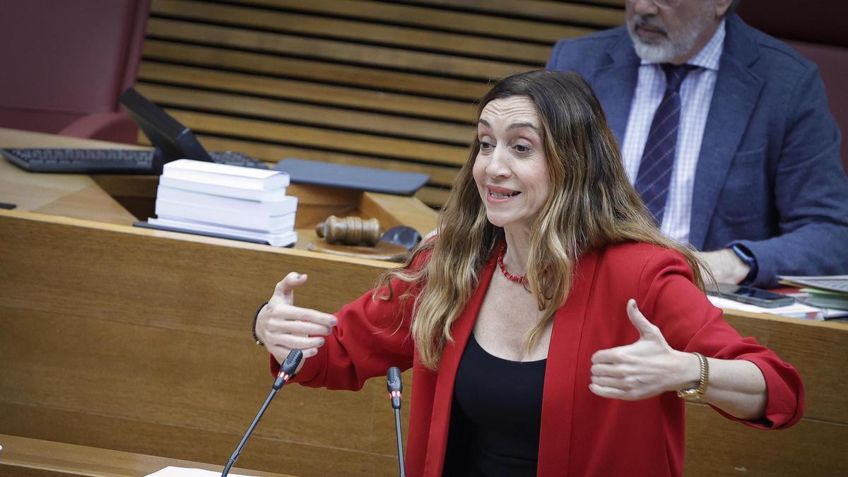 Compromís carga contra la deriva xenófoba del PP por apoyar a Vox en inmigración