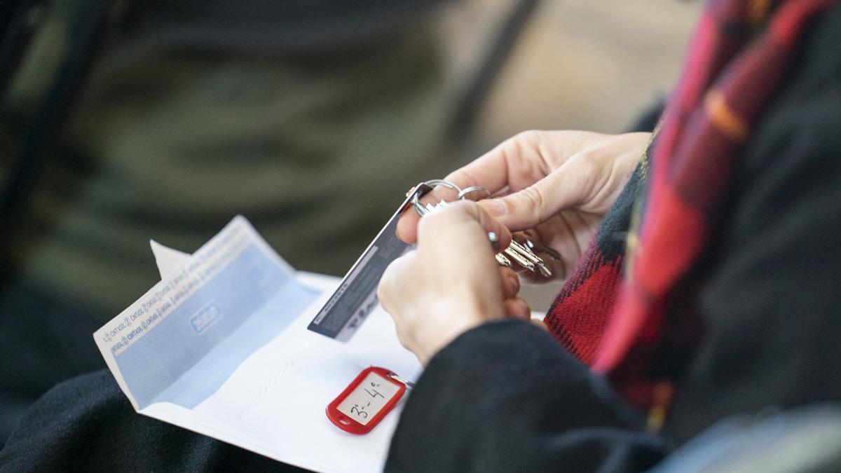 Entrega de llaves de la promoción de iviendas para jóvenes de Can Fabra