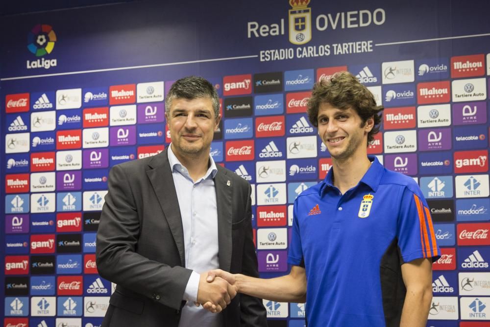 Presentación de Diego Fabbrini con el Real Oviedo