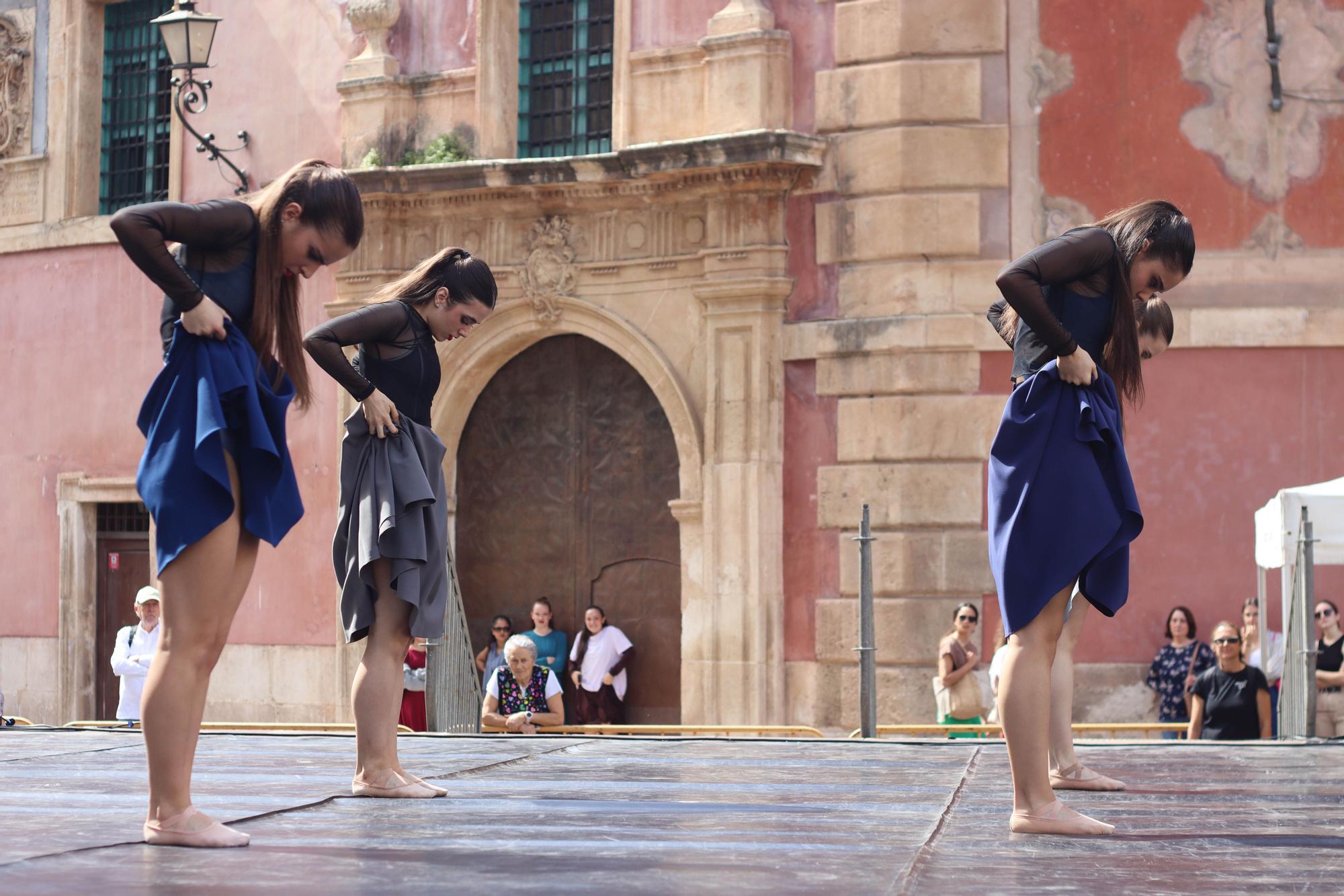 Exhibición de danza en la plaza Belluga de Murcia