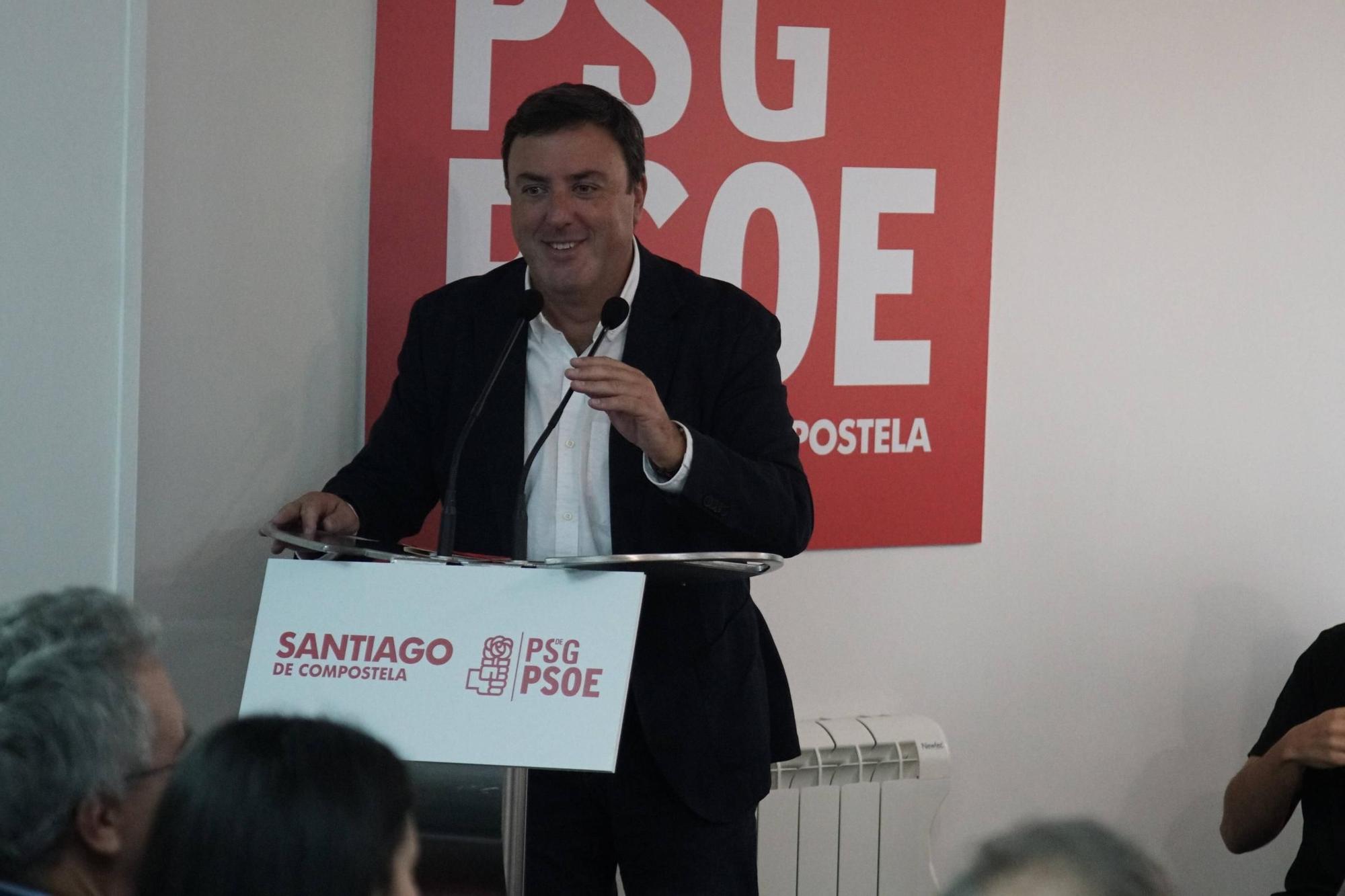 Asamblea de la agrupación socialista de Santiago para la elección del nuevo secretario xeral local