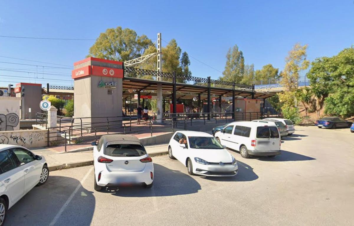 Estación del Cercanías de La Colina.