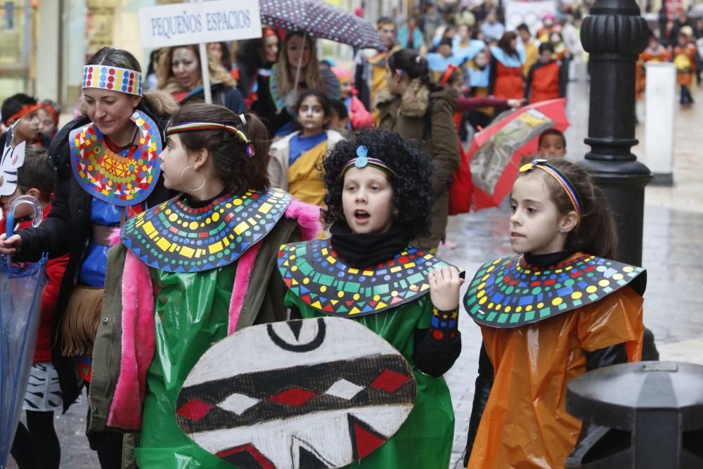 Tradicional desfile de los Escolinos Antroxaos.