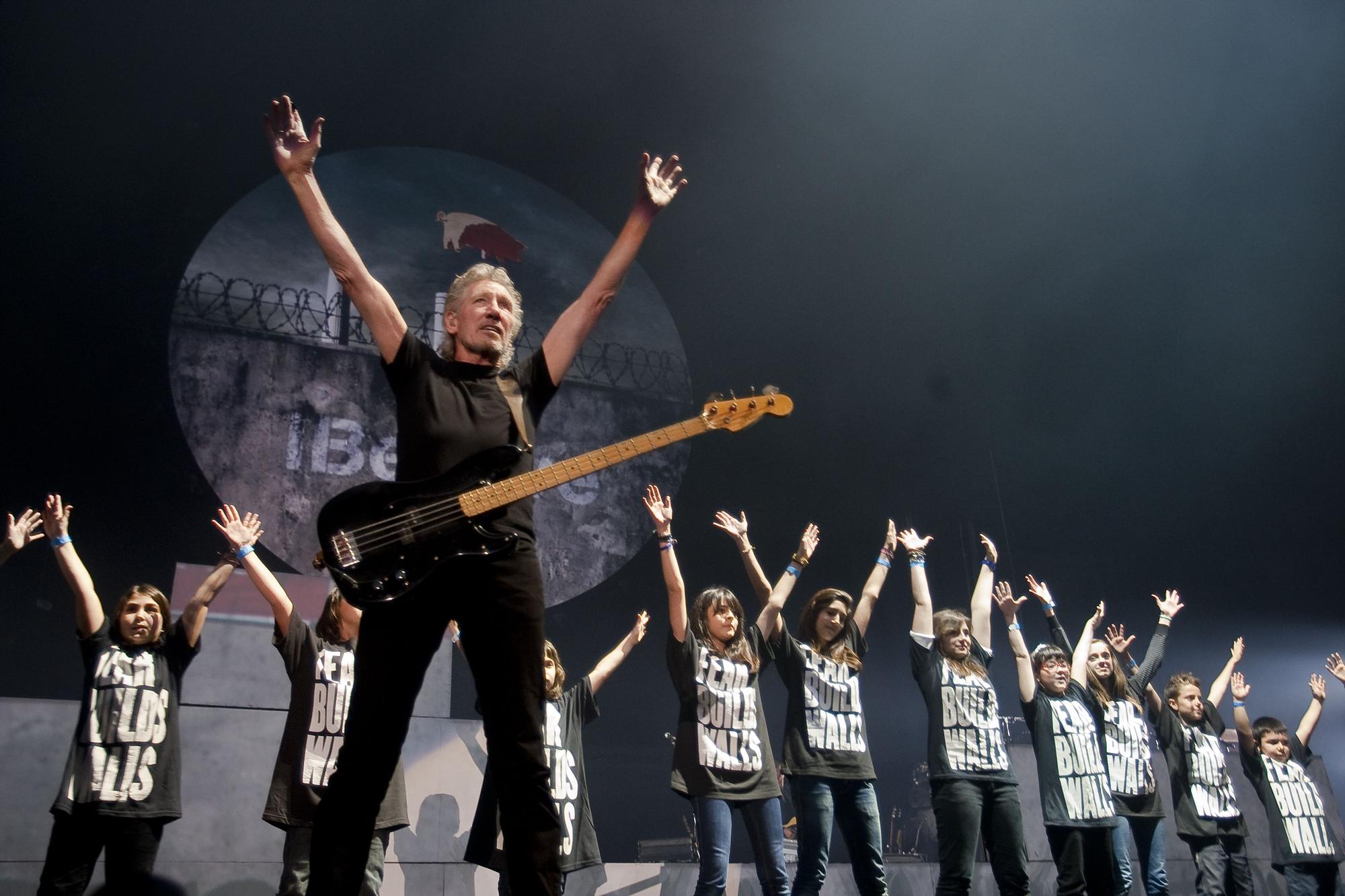 Roger Waters, ex-Pink Floyd, en un concierto de la gira 'The Wall' en el Palau Sant Jordi, en 2009.