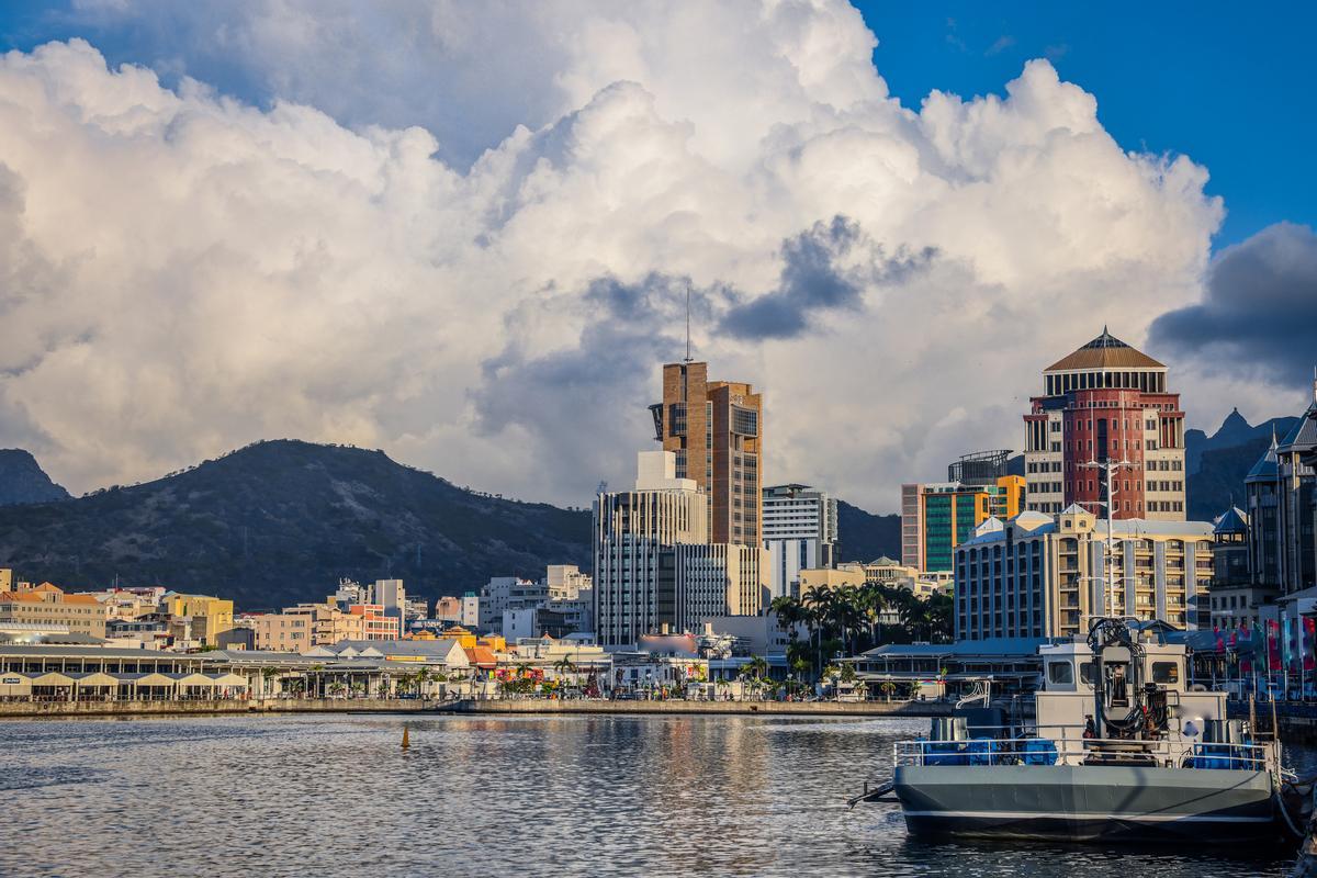 Port Luis, capital de Mauricio, es esencial para poner en contexto la realidad del país