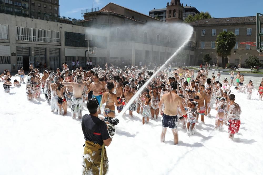 Baño de despedidas en un campamento de récord