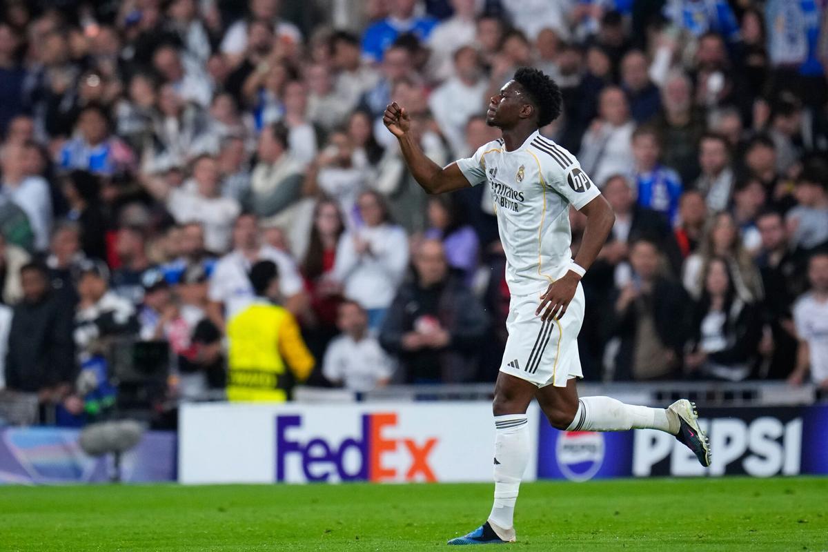 Real Madrid's Aurelien Tchouameni celebrates after scoring his side's opening goal during the second leg of the Champions League playoff soccer match between Real Madrid and Benfica in Madrid, Spain, Wednesday, Feb. 25, 2026. (AP Photo/Manu Fernandez). Editorial use only / Only Italy and Spain