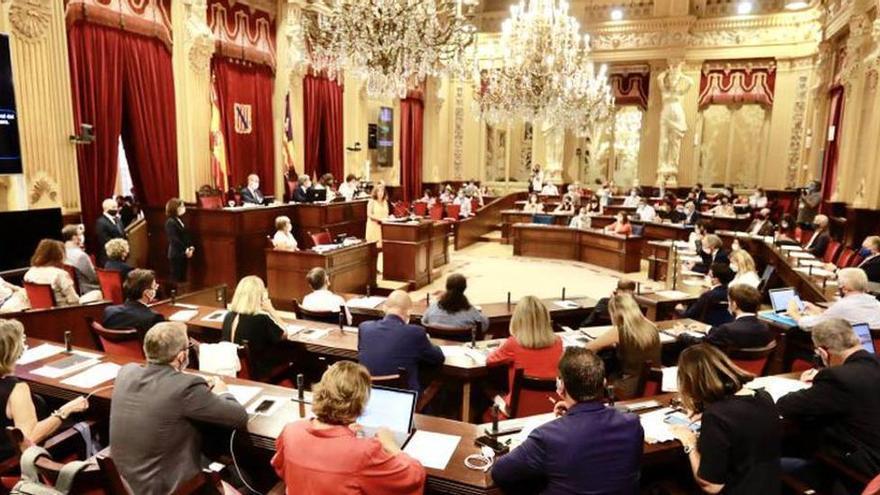 Sitzung im Balearen-Parlament (Archivbild).