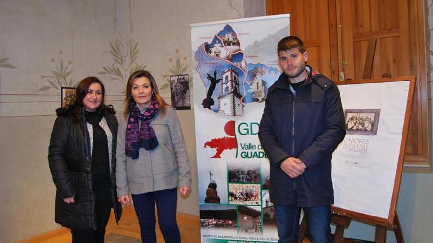 Una exposición muestra los trabajos de las mujeres rurales