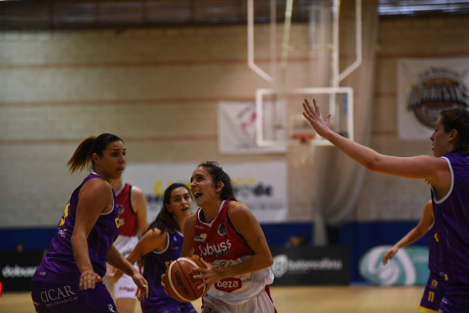 Fase interzonal por el ascenso a la Liga Femenina 2: Dobuss - Clarinos