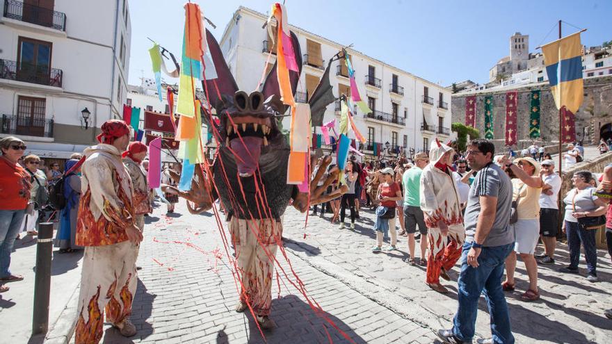 Vuelve la feria medieval a las calles de Ibiza: estos son los planes y los horarios