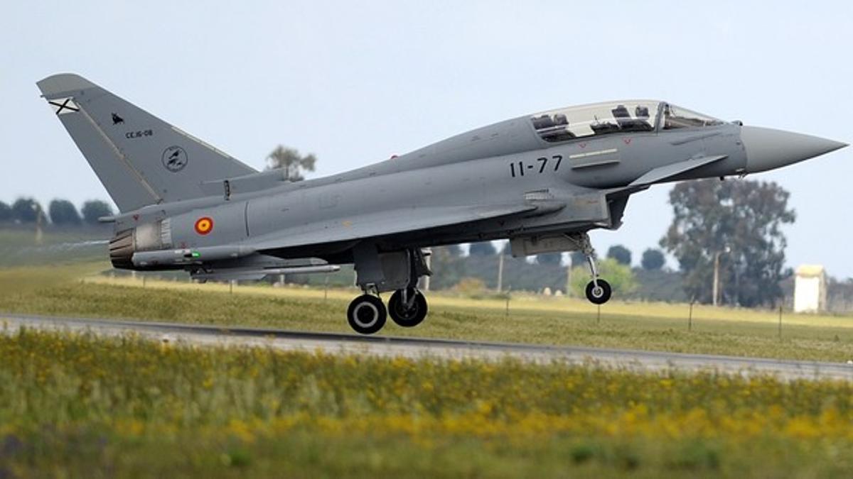 Se estrella un avión de combate Eurofighter en la base de Morón de la Frontera