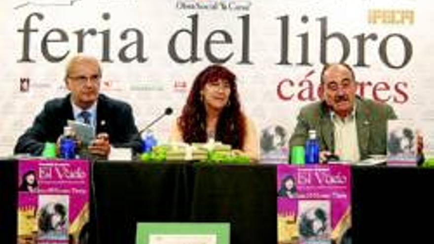 Lluvia de géneros en la Feria del Libro de Cáceres