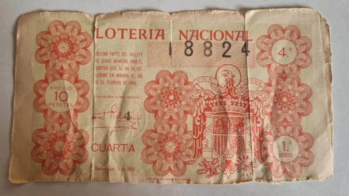 ¿Sigues guardando uno de estos décimos de Lotería antiguos? Puedes ganar hasta 3.000 euros