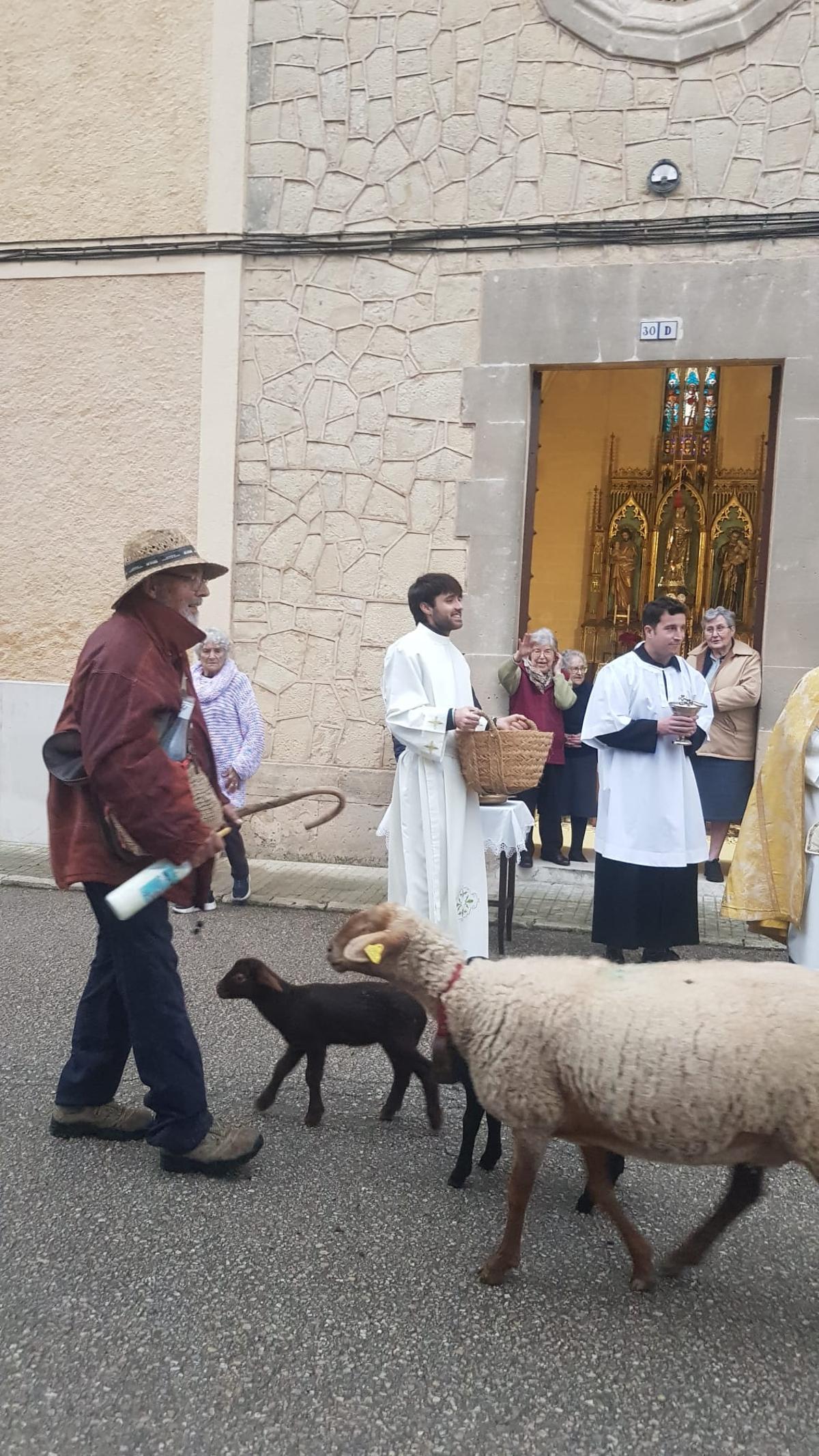 FOTOS | Las 'beneïdes' en varios pueblos de Mallorca, en imágenes