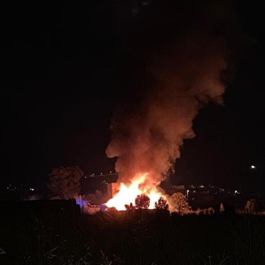 Imagen del incendio visto desde la avenida Riu Sec de Castelló