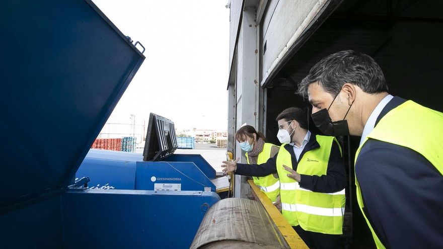 Visita a la sala de gestión de residuos orgánicos de HiperDino