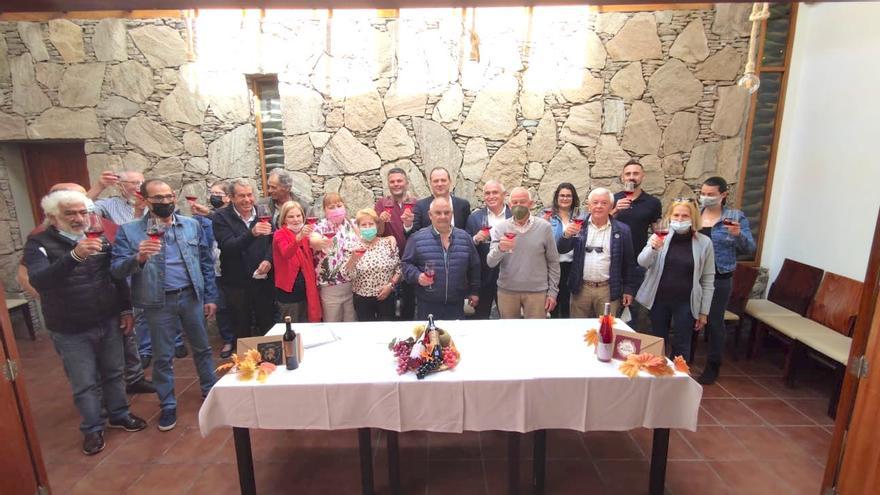 Señorío de Agüimes recupera la producción de vino dulce y rosado seis años después