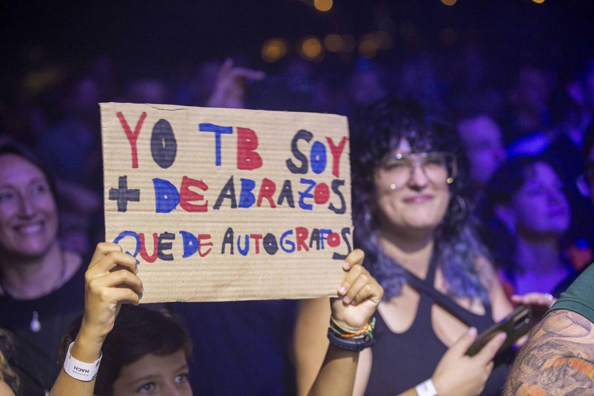 Nach firma un concierto memorable ante un entregado público en Noches Mágicas