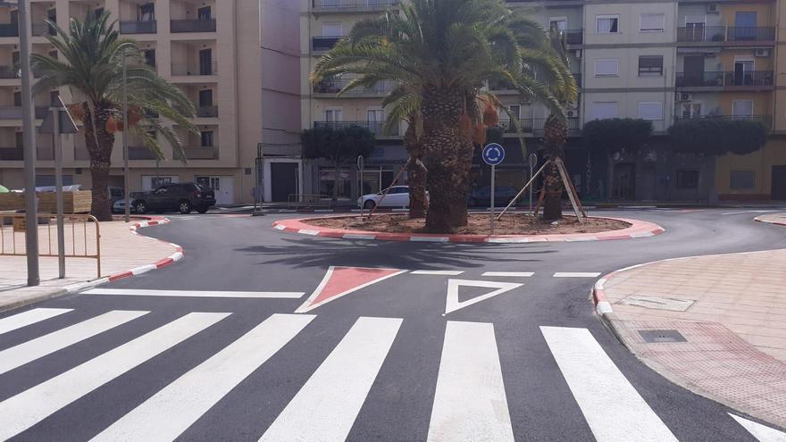 Abierta la nueva rotonda de Alcàsser que pacificará el tráfico por el casco urbano