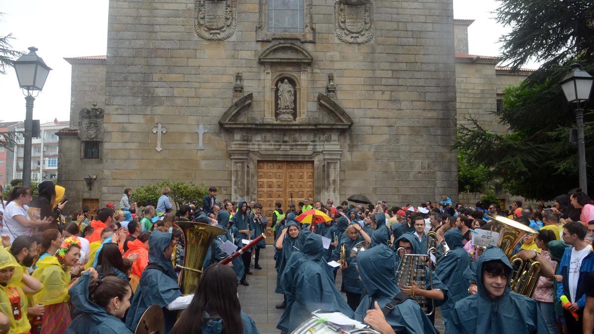 Una fiesta pasada por agua