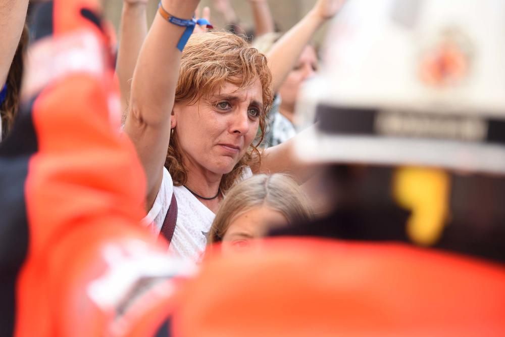 Multitudinària manifestació contra la violència a Manresa