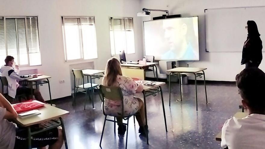 El centro de educación de adultos de Coria abre el plazo para el nuevo curso