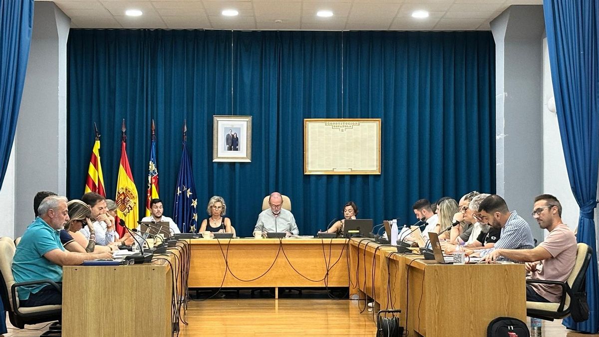 Un momento del pleno de los presupuestos de El Campello.