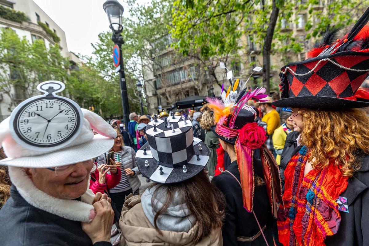 Nueva edición del Paseo con Sombrero por Barcelona