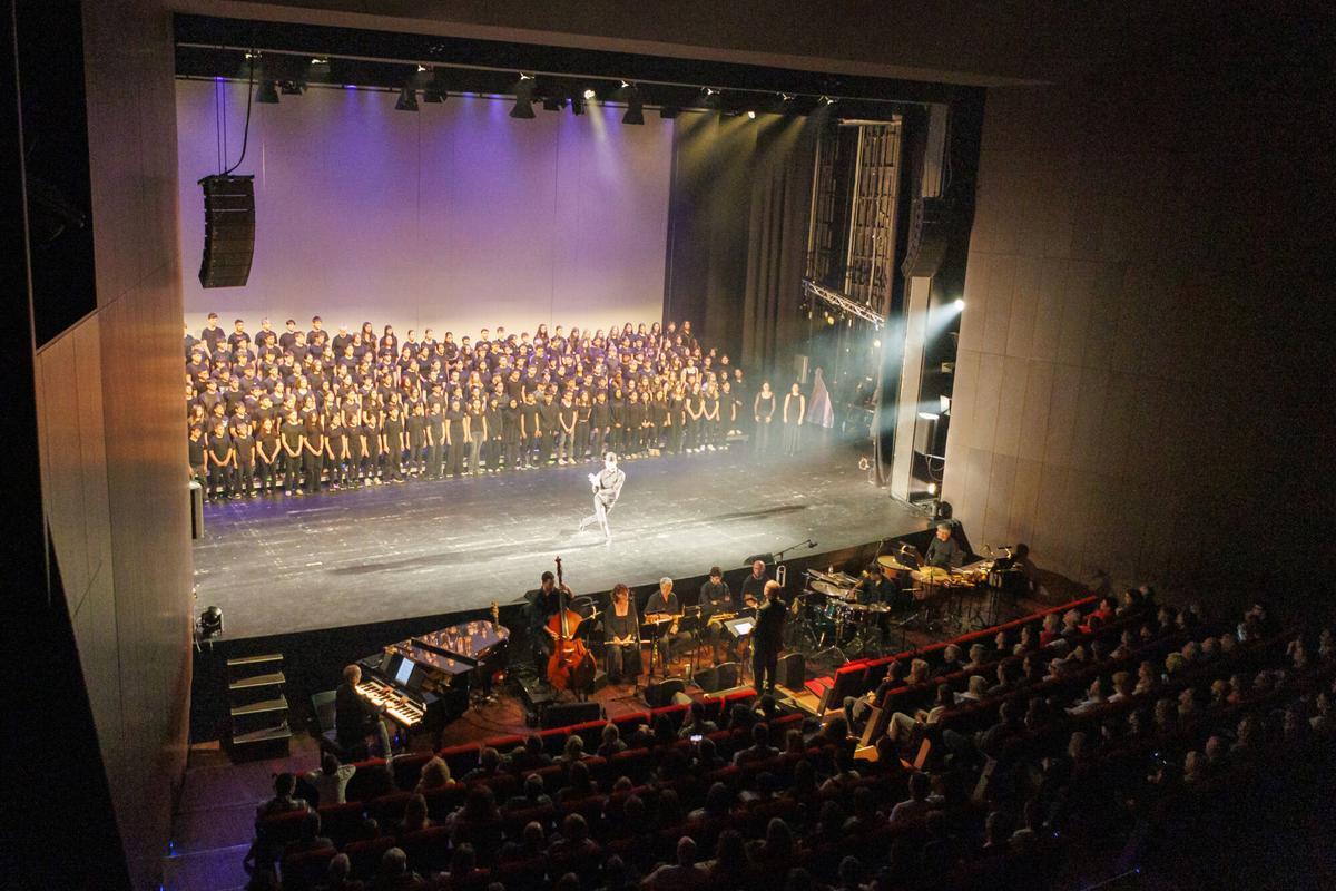 Busca't a les fotos del Fem Òpera al Kursaal