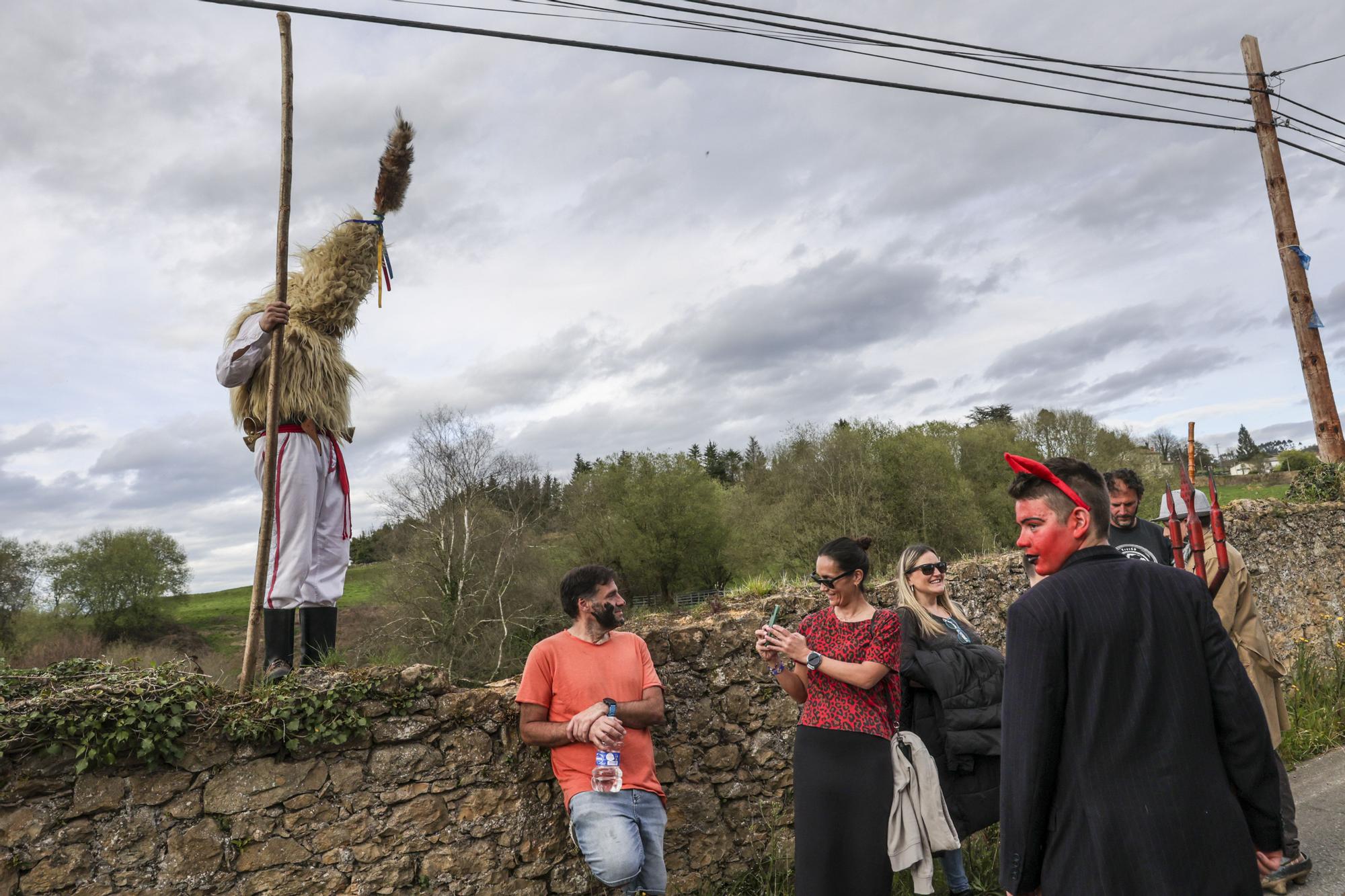 Todas las fotos de la Mascarada de Invierno en Valdesoto