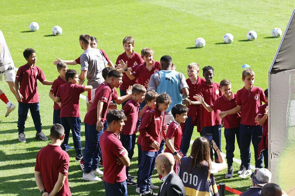 EN IMÁGENES: El partido del Sporting- Racing de Santander en El Molinón