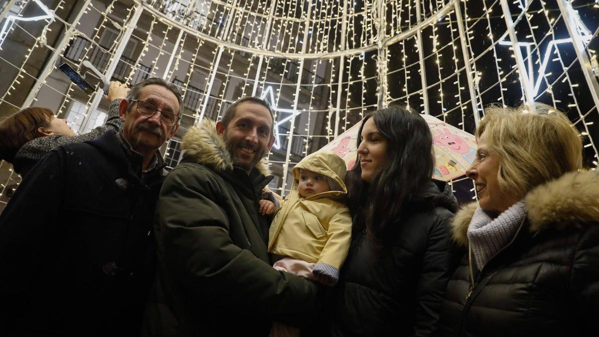 EN IMÁGENES: Así fue el encendido navideño en Avilés