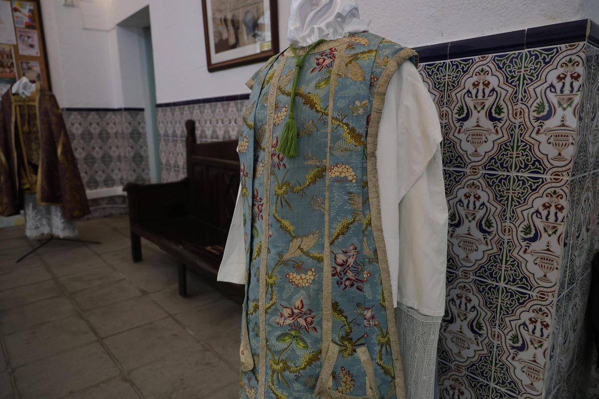 Galería | Así es la exposición de mantos de la Virgen de la Montaña Primigenia de Cáceres Galería | Así es la exposición de mantos de la Virgen de la Montaña Primigenia de Cáceres