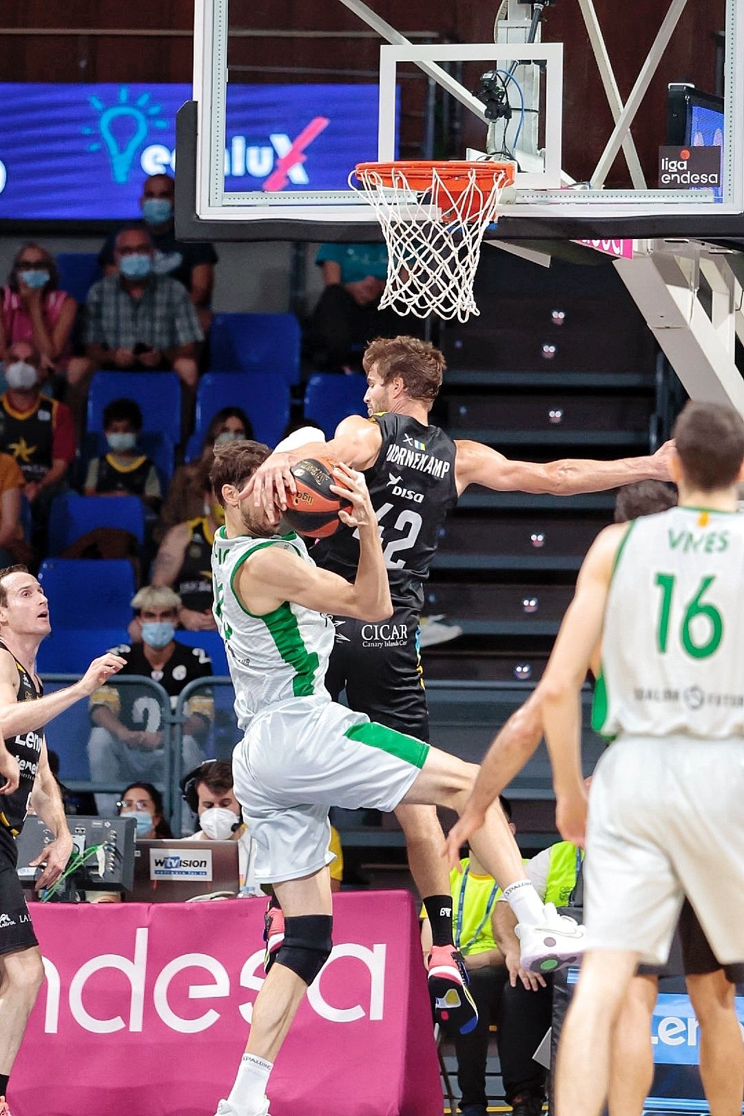 CB Canarias-Joventut