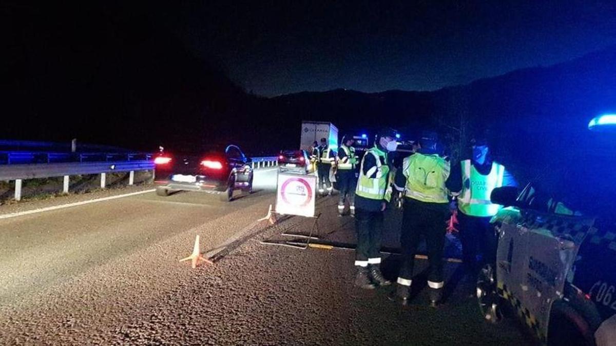 Un control de tráfico de la Guardia Civil.