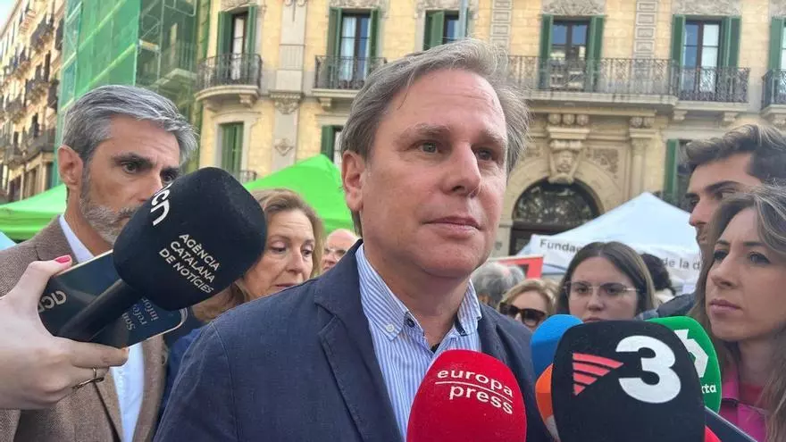 Joan Garriga (Vox) defiende la “prioridad nacional” y asegura que “es español quien nace de padre y madre española”