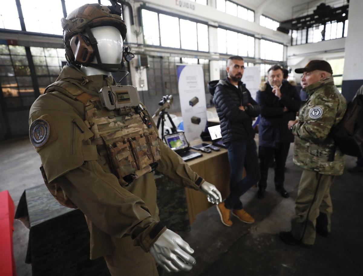 Feria del sector de la defensa en la Fábrica de Armas de Oviedo.