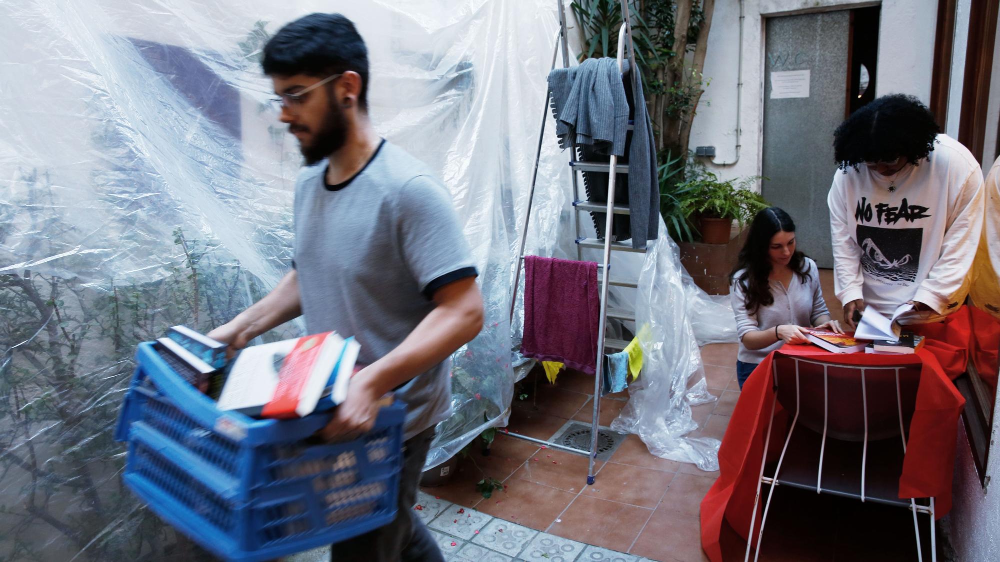 BARCELONA 25(04/2022 Libreria Documenta. Hacer libros mojados FOTO: ALVARO MONGE