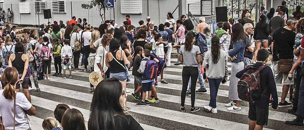 Actuales aulas prefabricadas del colegio Bracal de Muro.