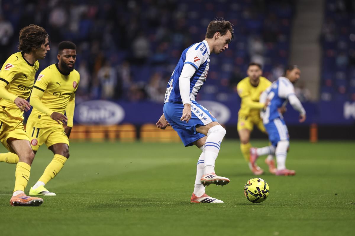Urko Gonzalez de Zarate of RCD Espanyol in action during the Spanish league, LaLiga EA Sports, football match played between RCD Espanyol and Girona FC at RCDE Stadium on January 16, 2026 in Cornella, Barcelona, Spain. AFP7 16/01/2026 ONLY FOR USE IN SPAIN. Javier Borrego / AFP7 / Europa Press;2026;SPORT;ZSPORT;SOCCER;ZSOCCER;RCD Espanyol v Girona FC - LaLiga EA Sports;