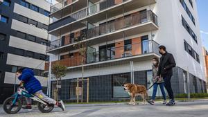 Viviendas de protección oficial en la calle Sanfeliu de L’Hospitalet de Llobregat.