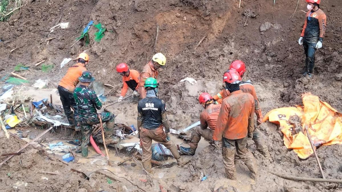 Avalancha en la región central de Indonesia.