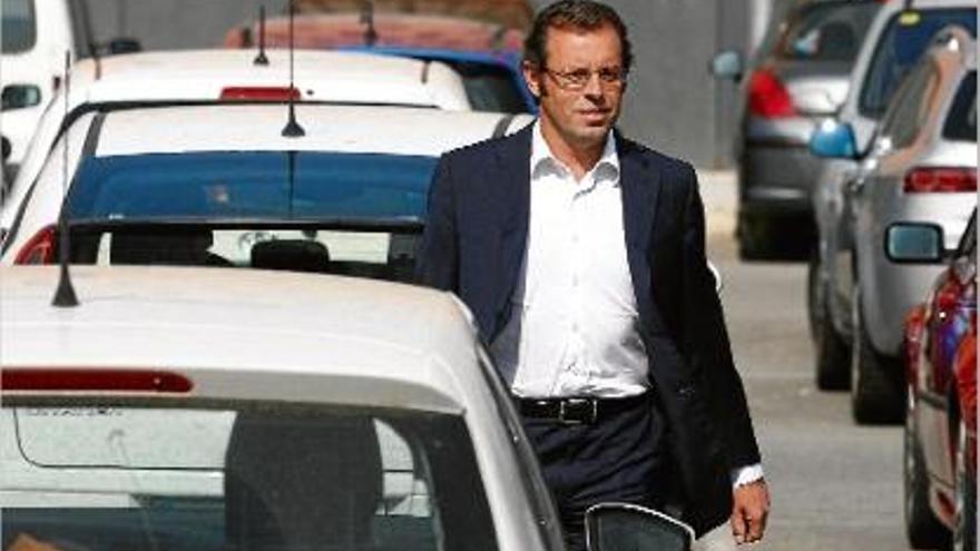 El president del Barça, arribant als jutjats de la capital del Baix Empordà.