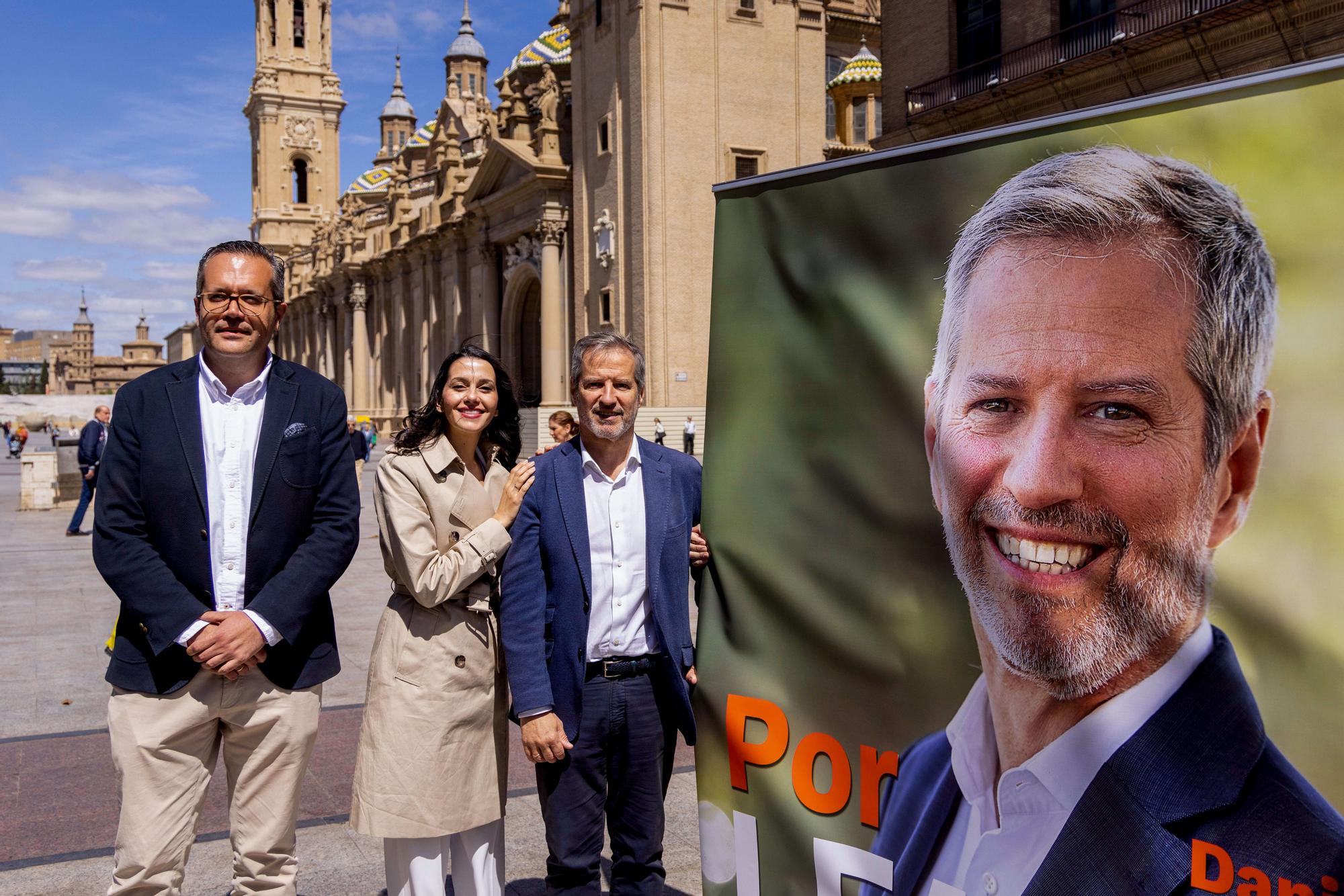 Arrimadas junto a Daniel Pérez, candidato a la presidencia de Aragón.