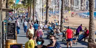 Las Fiestas llenan la hostelería al completo y aumentan la ocupación en Benidorm