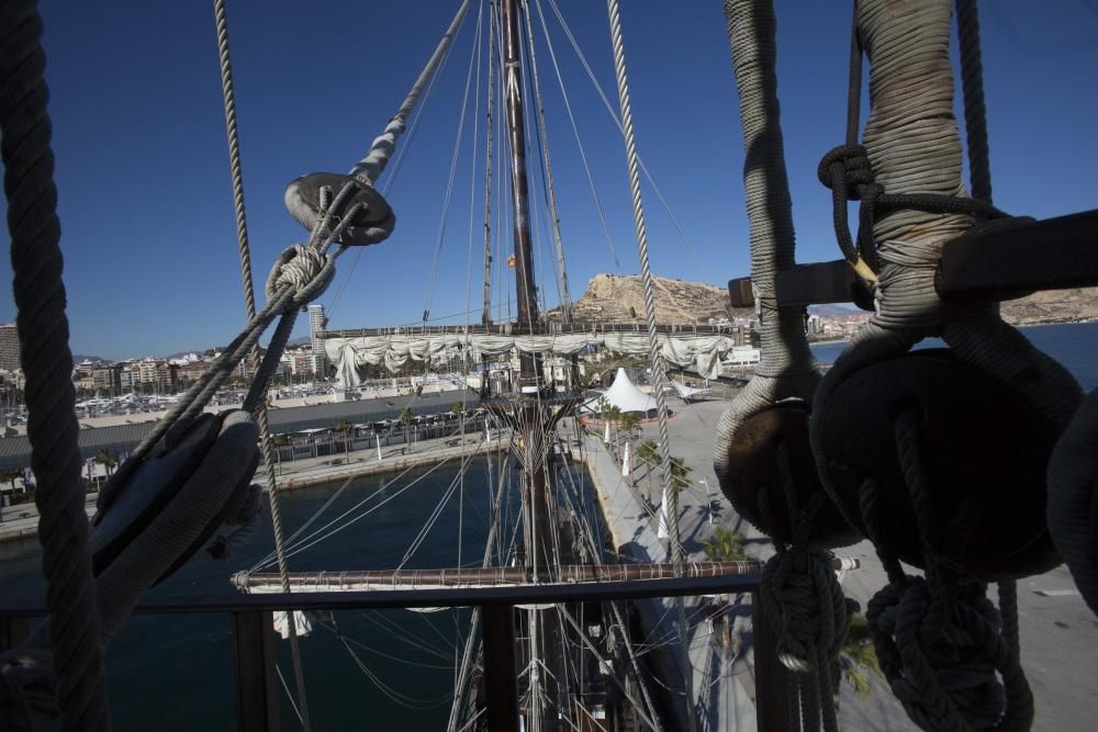 Así es la réplica de los galeones del siglo XVI atracada en Alicante