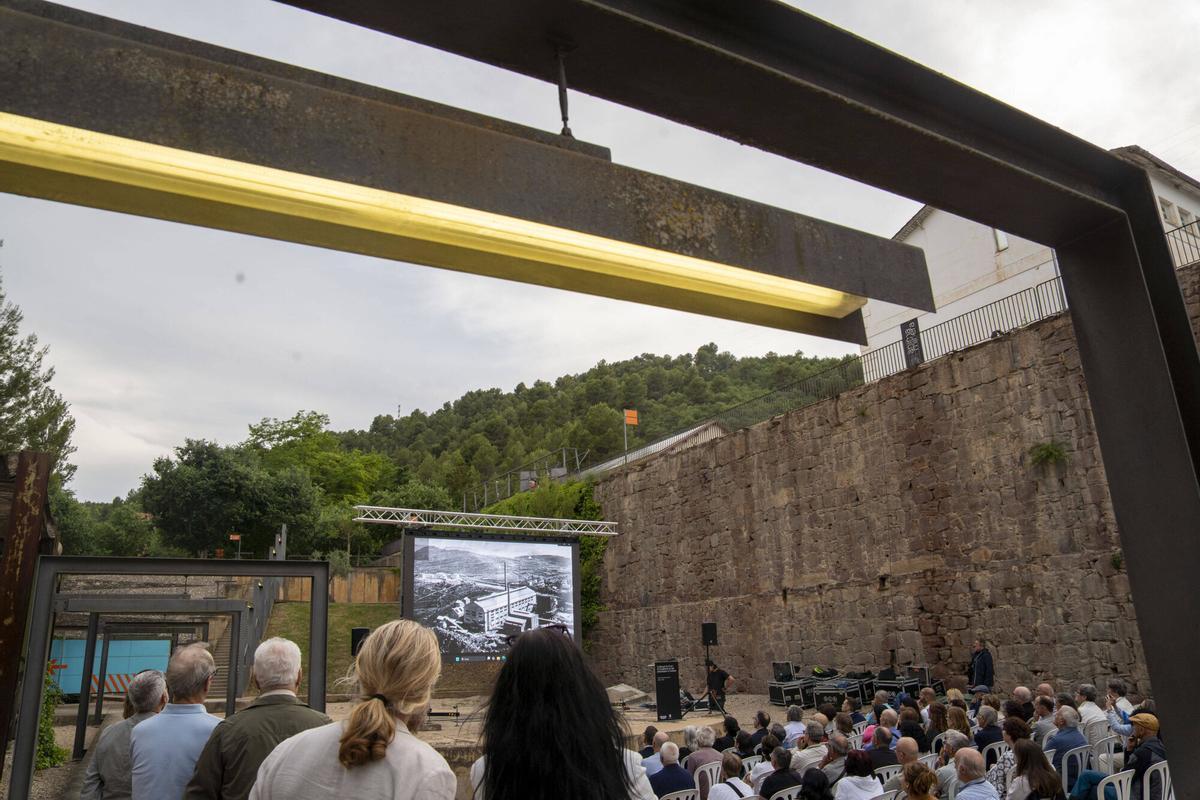 Imatges de l'acte de commemoració del centenari de l’inici de l’explotació de les sals potàssiques a Cardona Imatges de l'acte de commemoració del centenari de l’inici de l’explotació de les sals potàssiques a Cardona